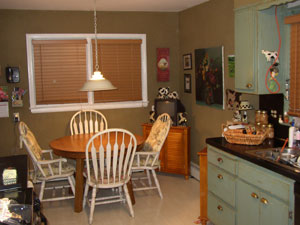 Bethpage Charming Starter Home - Kitchen