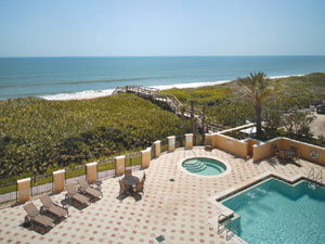 Luxurious Oceanfront Living - Heated Pool with Spa