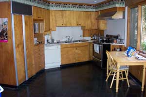 Huntington Bay Area Home - Kitchen