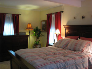 Huntington Cottage - Bedroom
