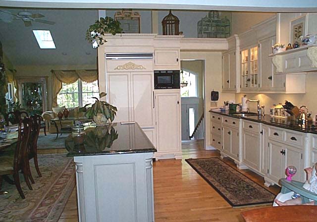 Kitchen/Dining Room of Northport Village Home
