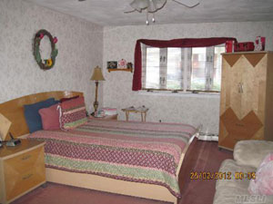 Ronkonkoma Estate Sale - 4 Bedrooms